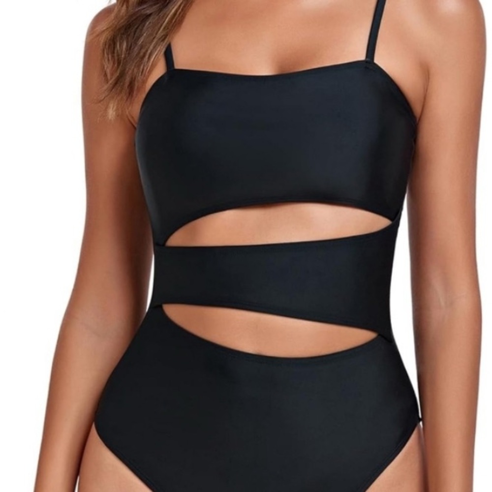 RELLECIGA Women's Black cutout Swimsuit